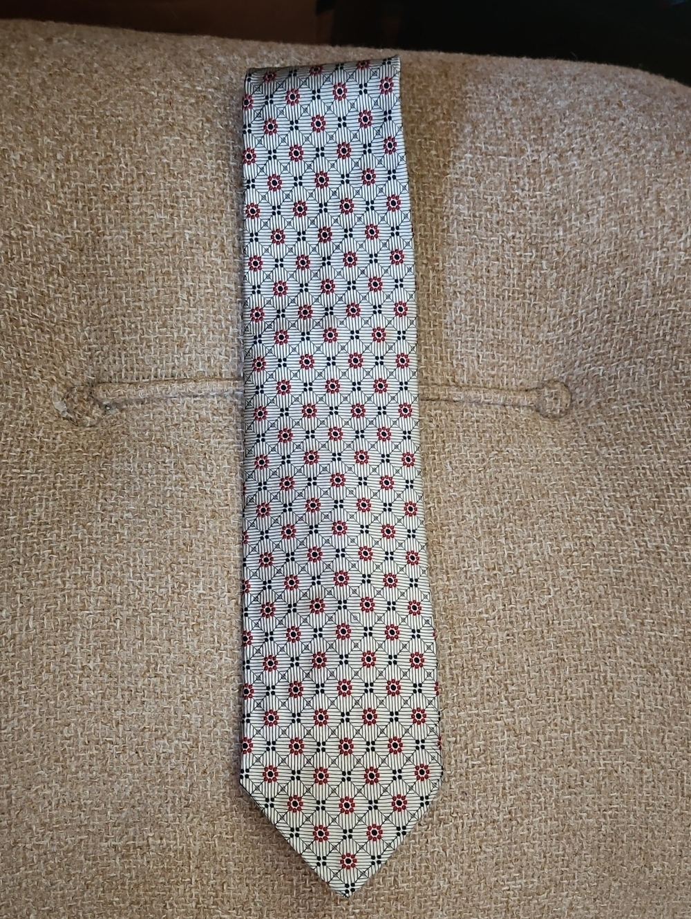 Faconnable Ivory Tie with Red Geometric Motif